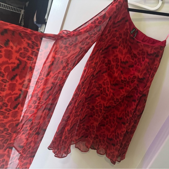 Red Animal Print One-Shoulder Top - Picture 3 of 10